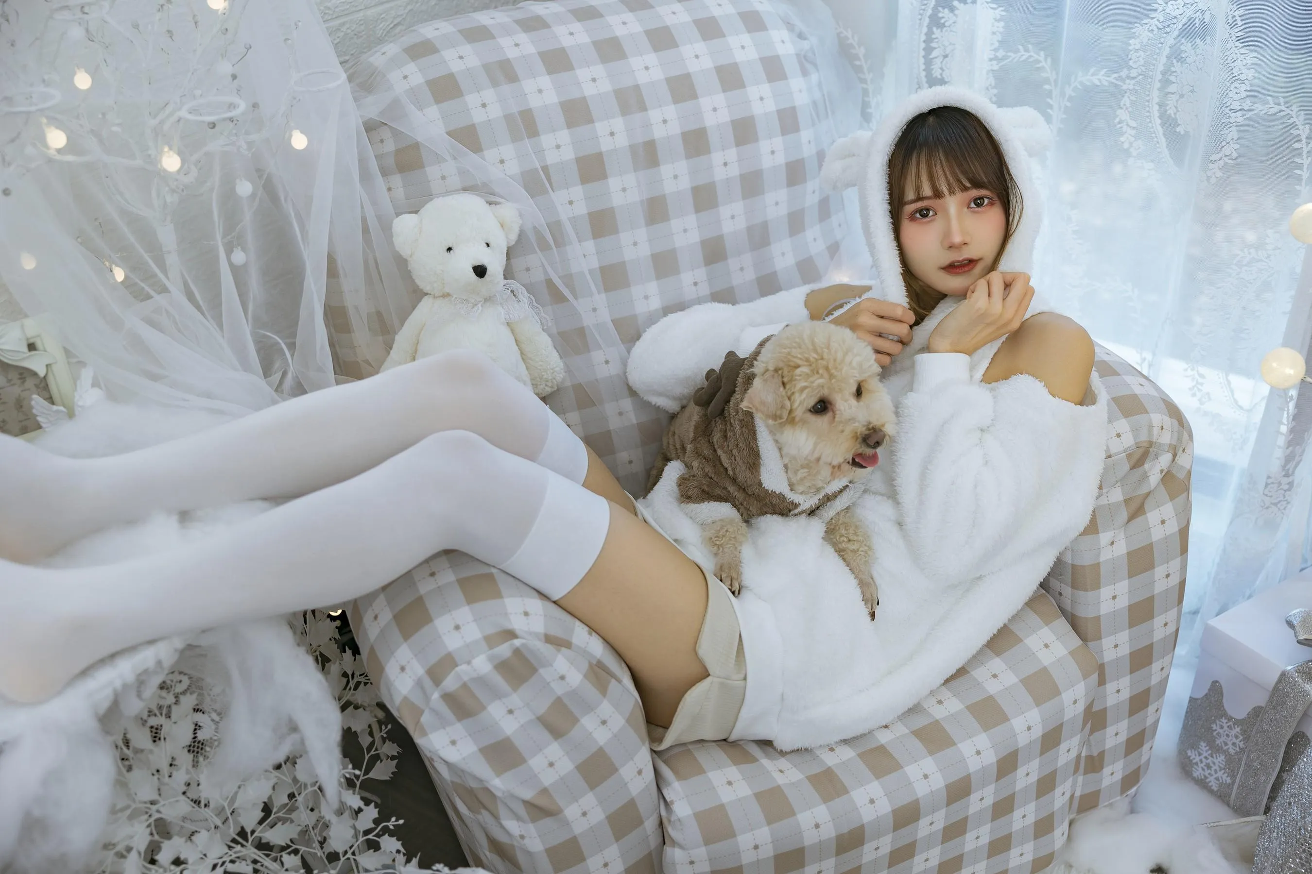兔子Zzz不吃胡萝卜 – NO.112 温馨少女与宠物们 [24P]插图4